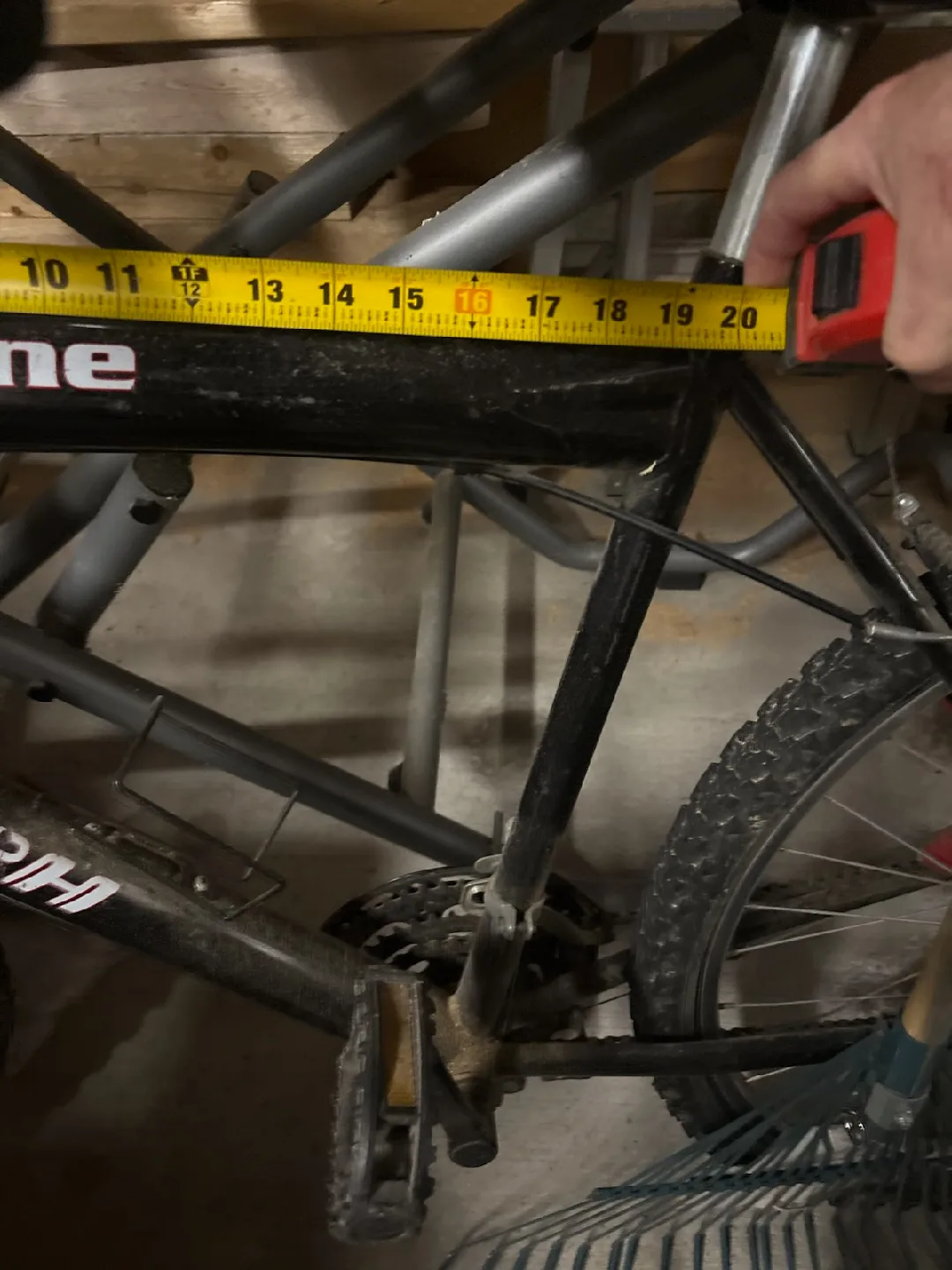 Triumph Cyclone Mountain Bike - Black image indicator(4)