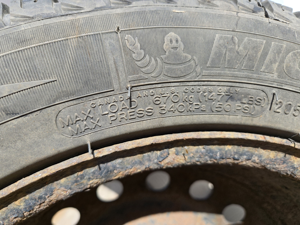 Set of 4 Used Winter Tires 205/55 R16 - photo 4