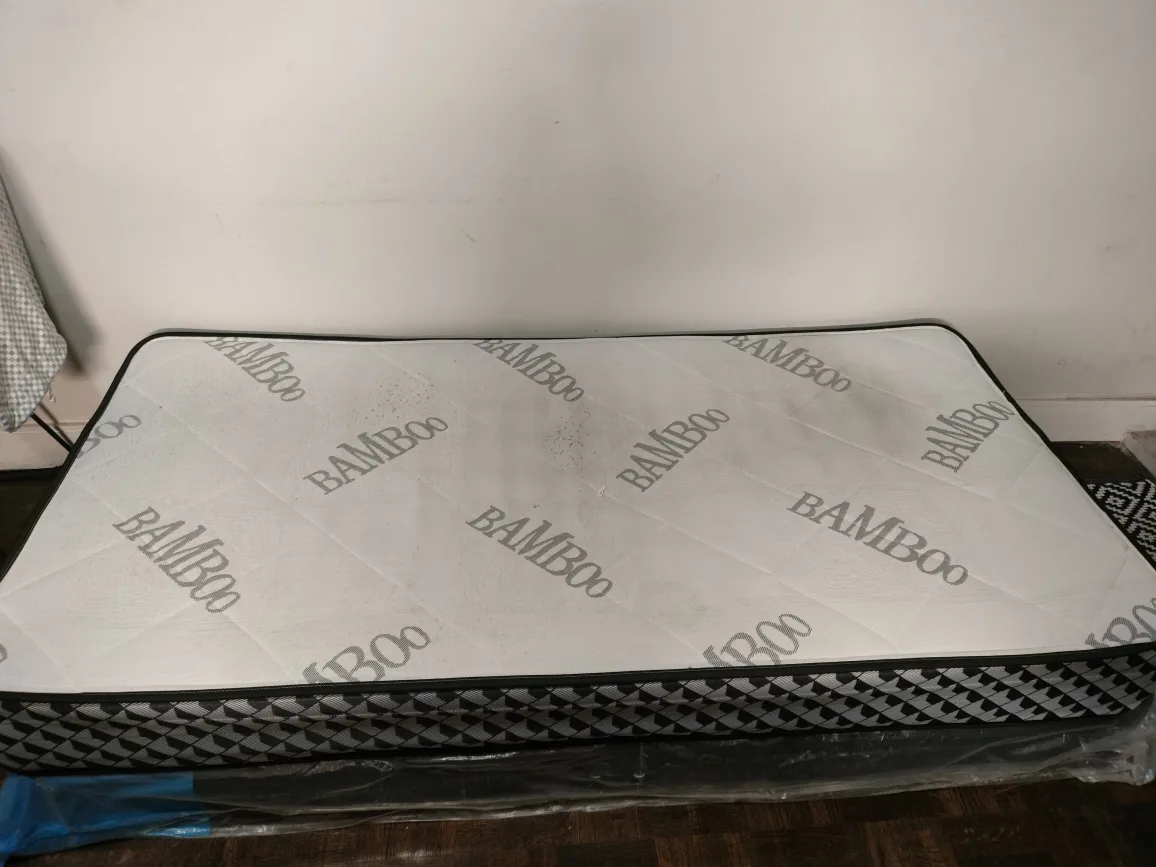 Move out sale. Bamboo Mattress with box image indicator(2)