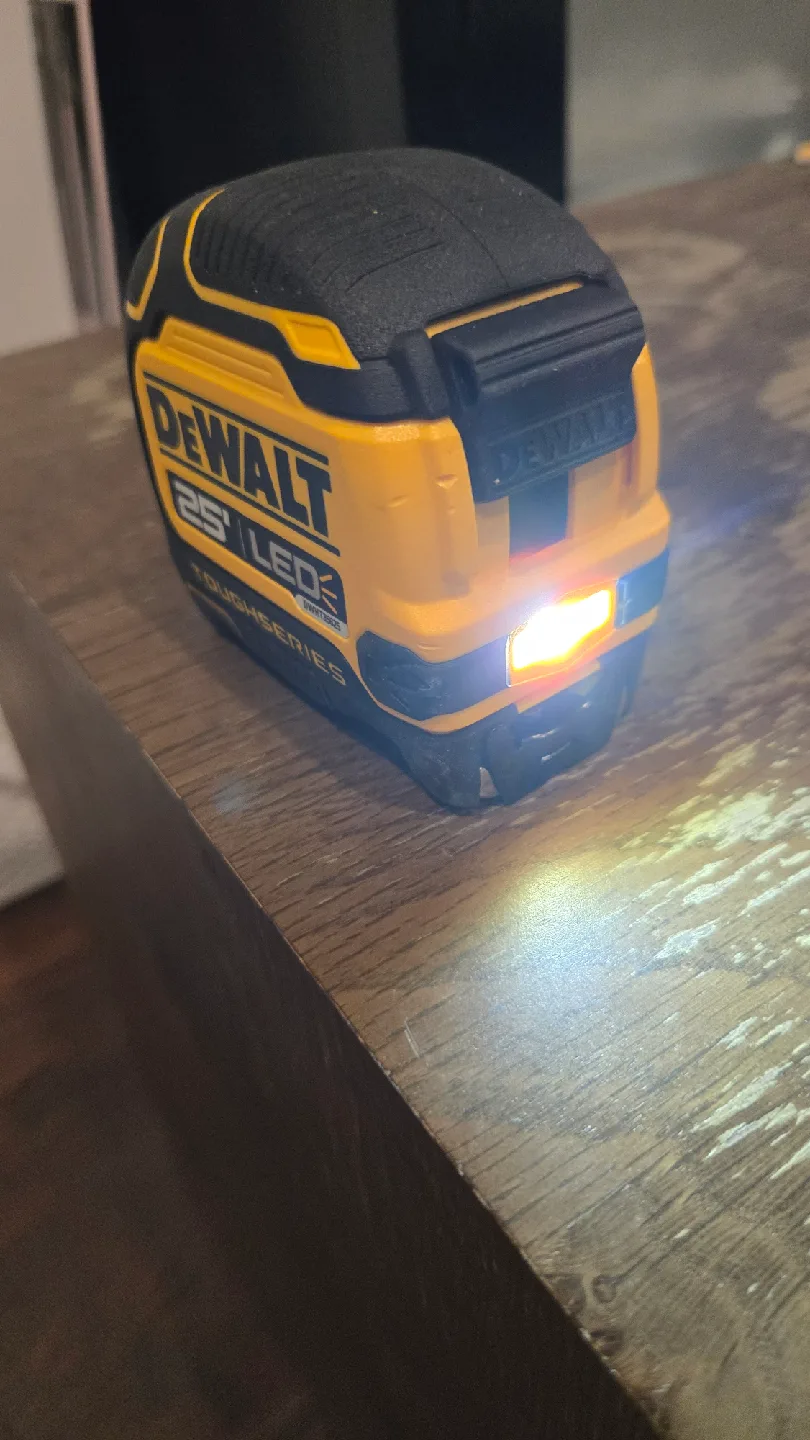 DeWalt 25' LED Toughseries Tape Measure image indicator(2)