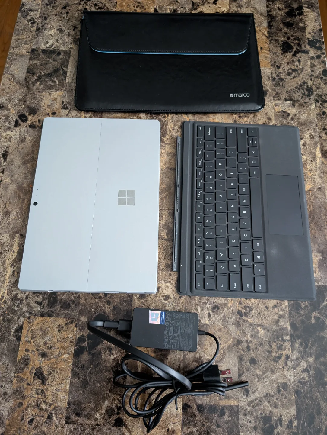 Microsoft Surface Pro 4 (Touch Screen) image indicator(10)