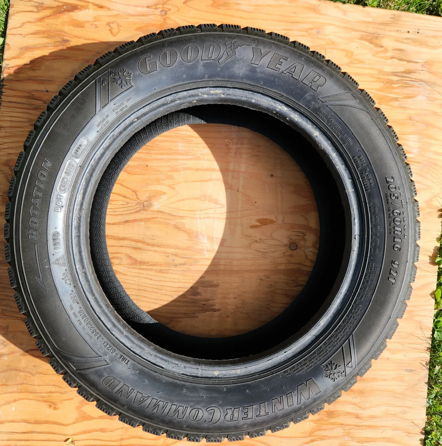 Goodyear WinterCommand Winter Tires - 205/60R16 image indicator(4)