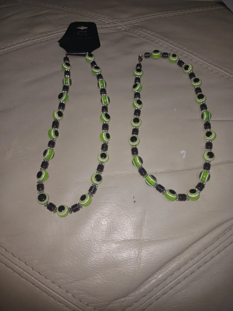 Green & Black Beaded Necklaces thumbnail
