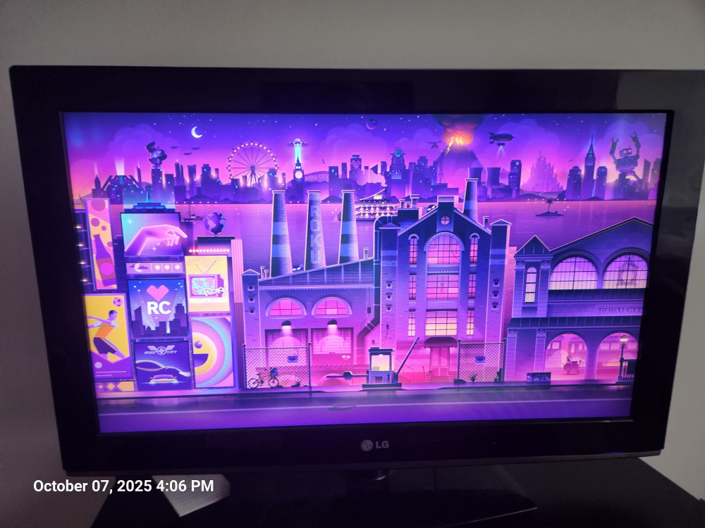 27" LG TV - photo 2