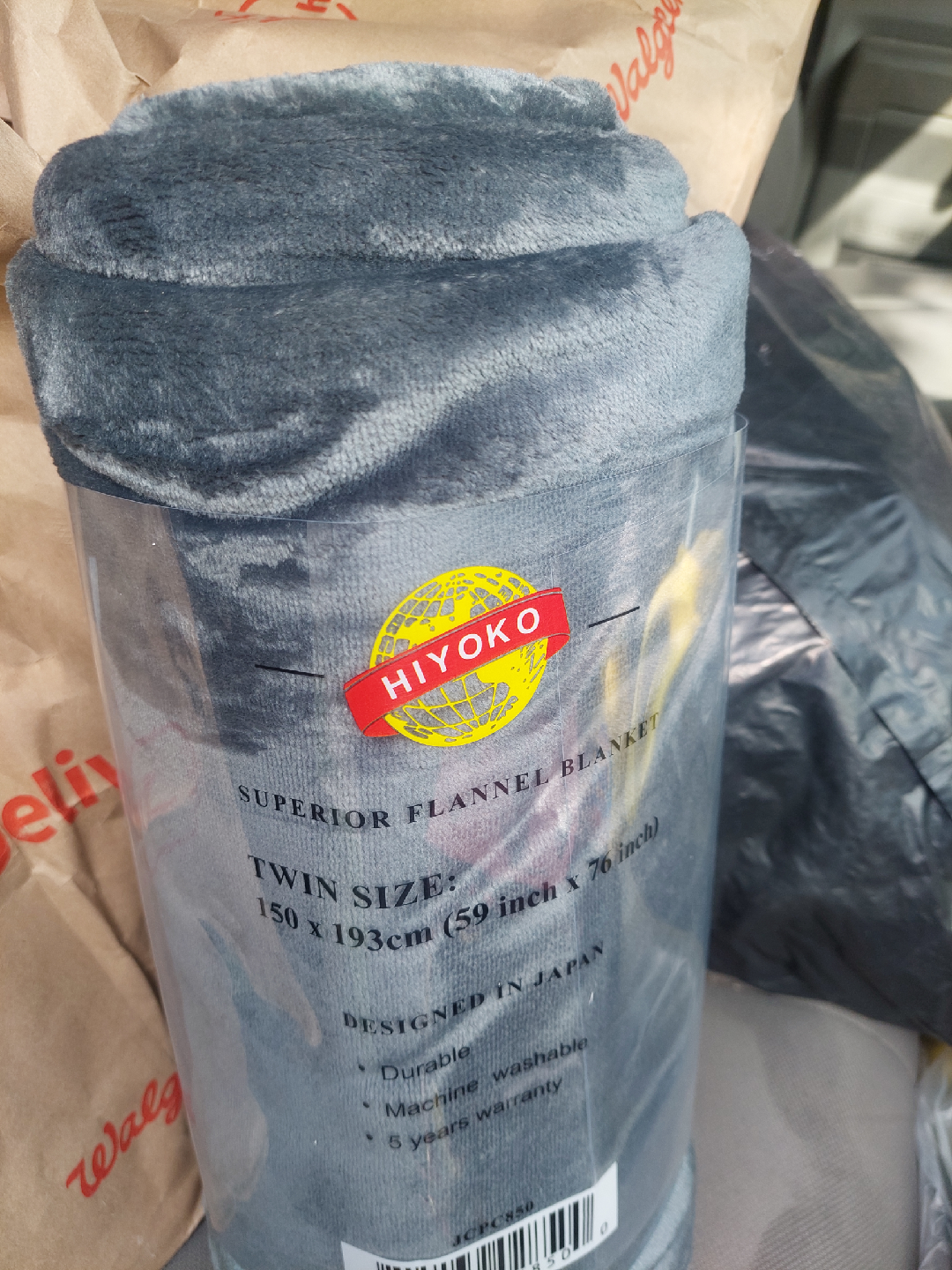 HIYOKO Superior Flannel Blanket - Twin Size