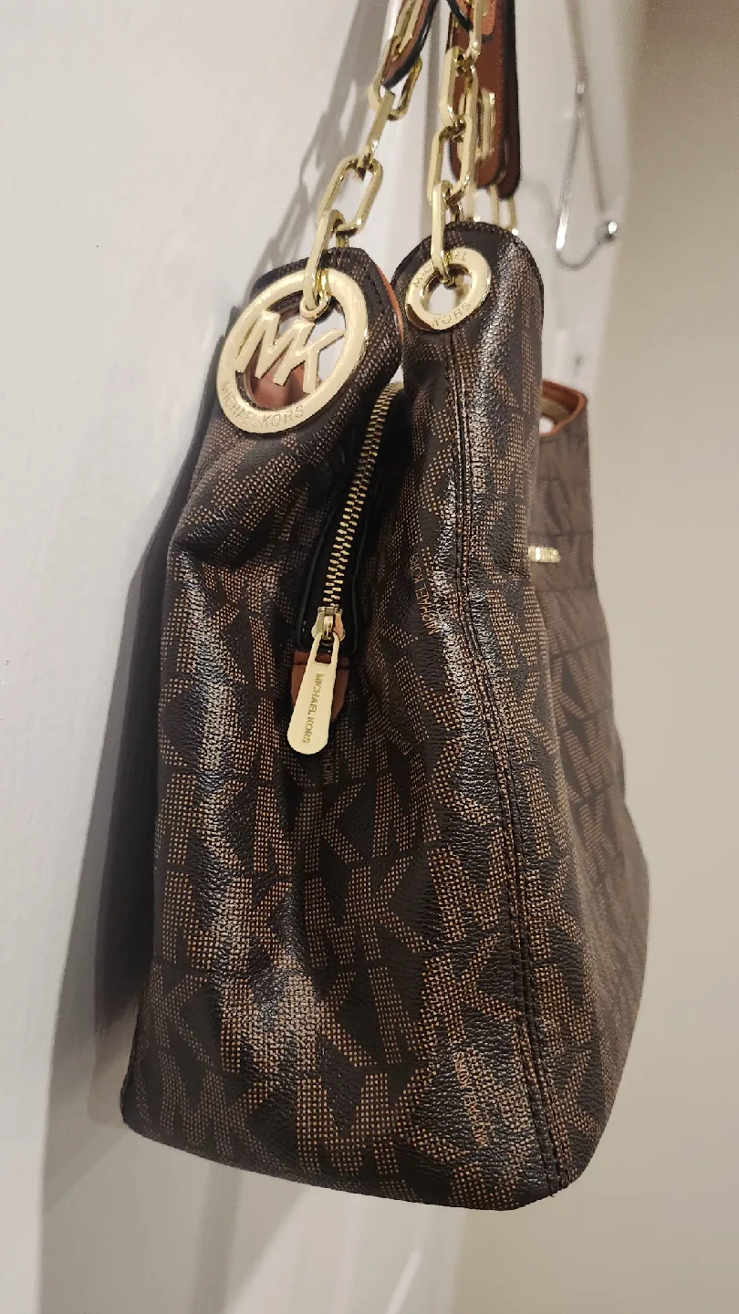 Michael Kors Brown Shoulder Bag image indicator(3)