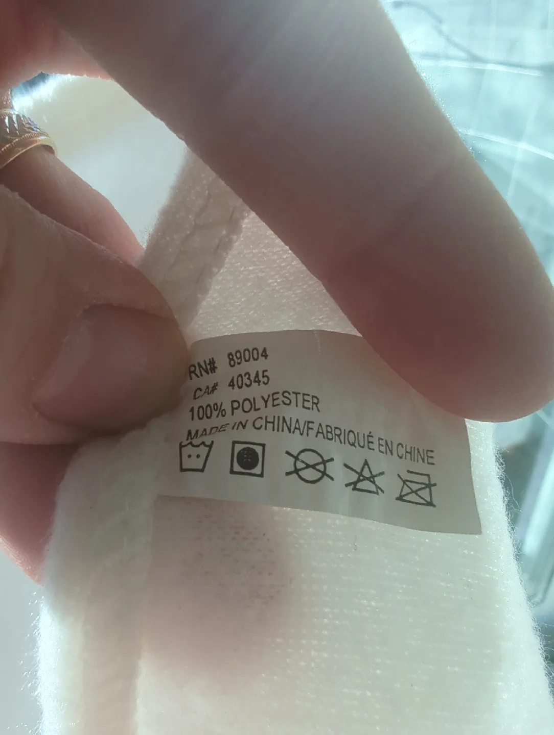 White Poncho / shawl image indicator(2)