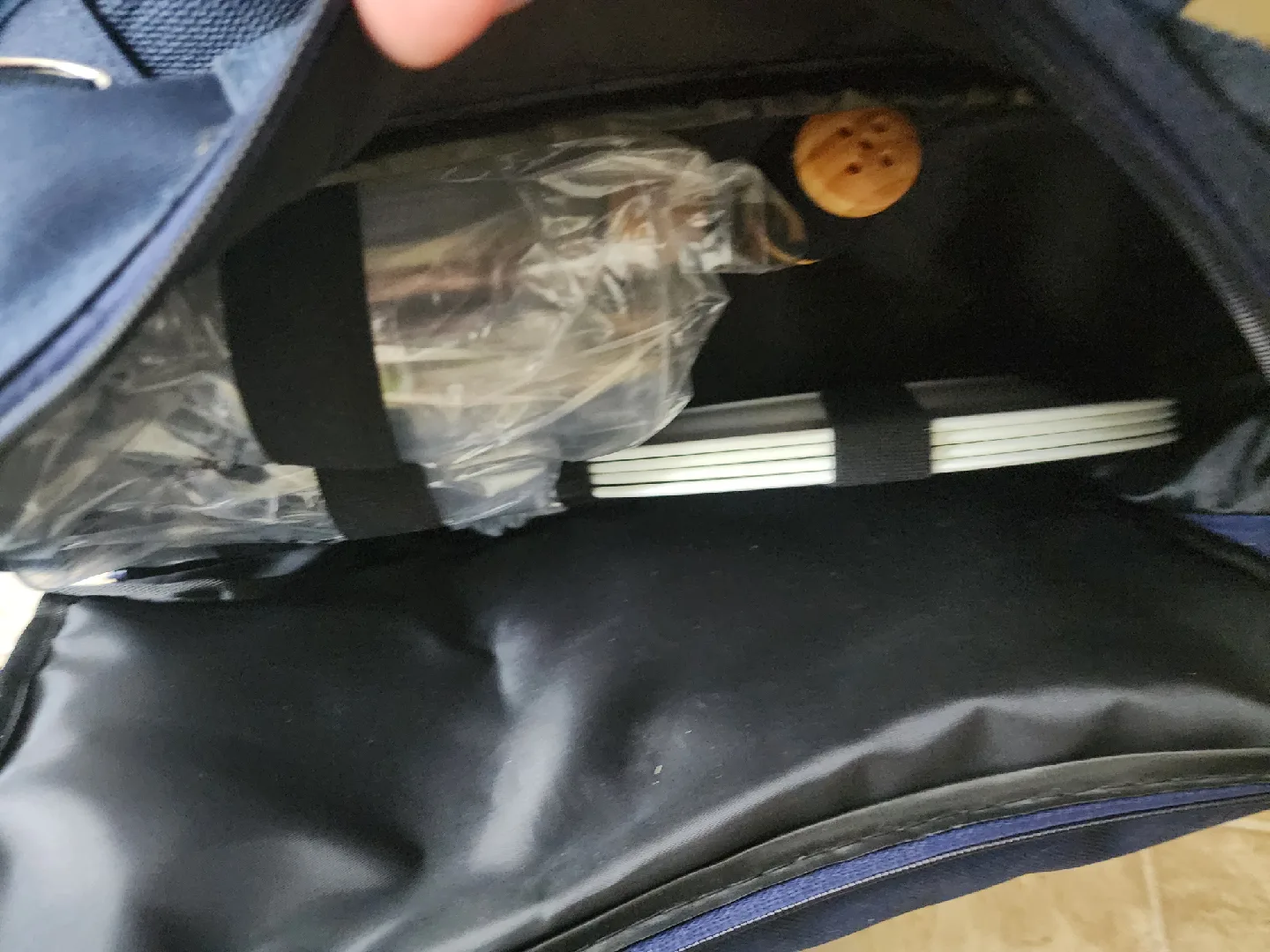 Picnic Set with Rolling Cooler Bag image indicator(3)