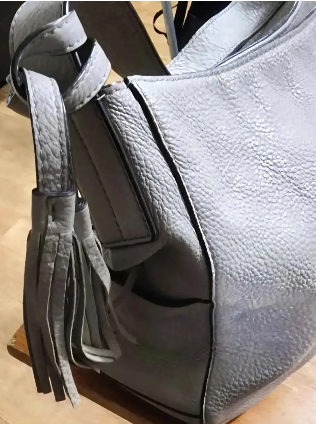 Michael Kors Grey Purse(Pickup only) image indicator(7)