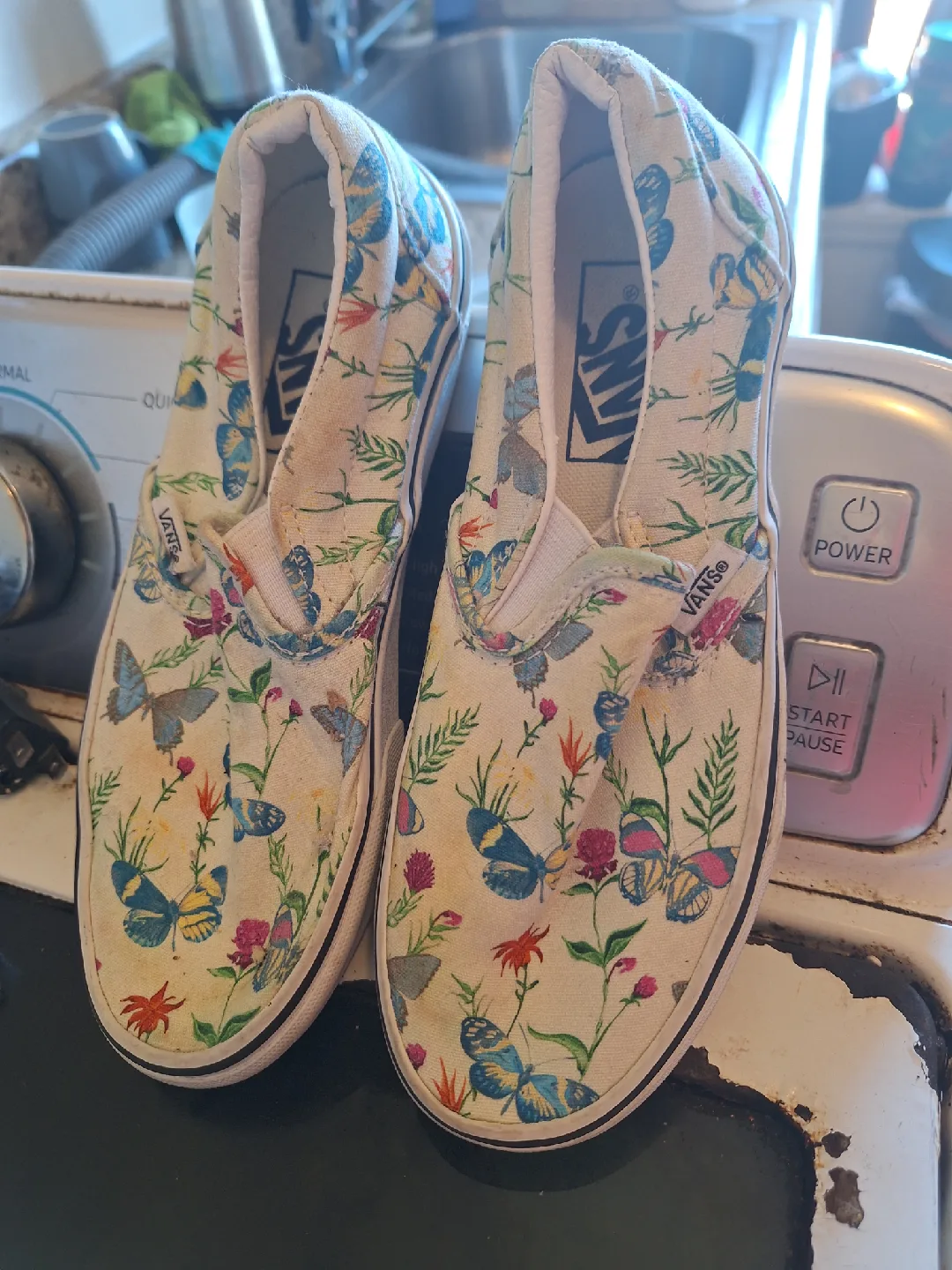 Vans Slip-On Shoes with Butterfly Floral Design image indicator(2)