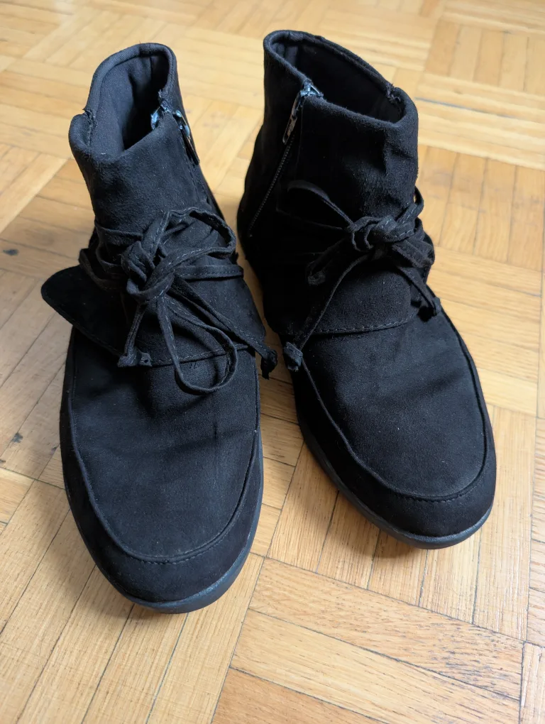 Airwalk Black Ankle Boots - Size 8.5 US 39 EUR 🥕 image indicator(2)