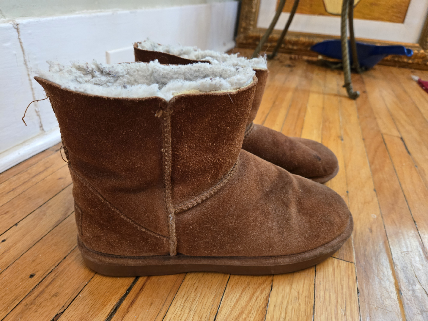 Softmoc Suede Boots - Size 10 - photo 4