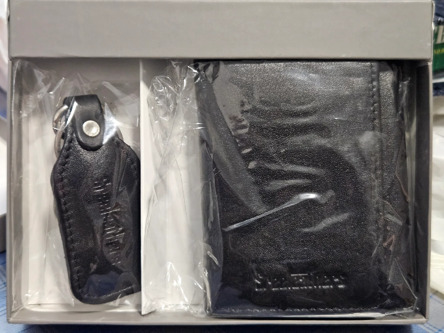 Gift Mens wallet image indicator(2)