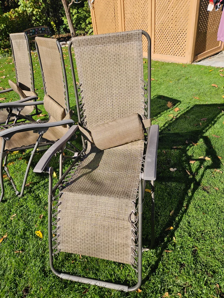 Set of 3 Zero Gravity Lounge Chairs image indicator(2)