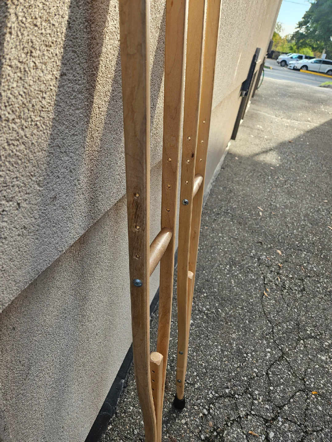 Adjustable Wooden Crutches - Pair image indicator(2)