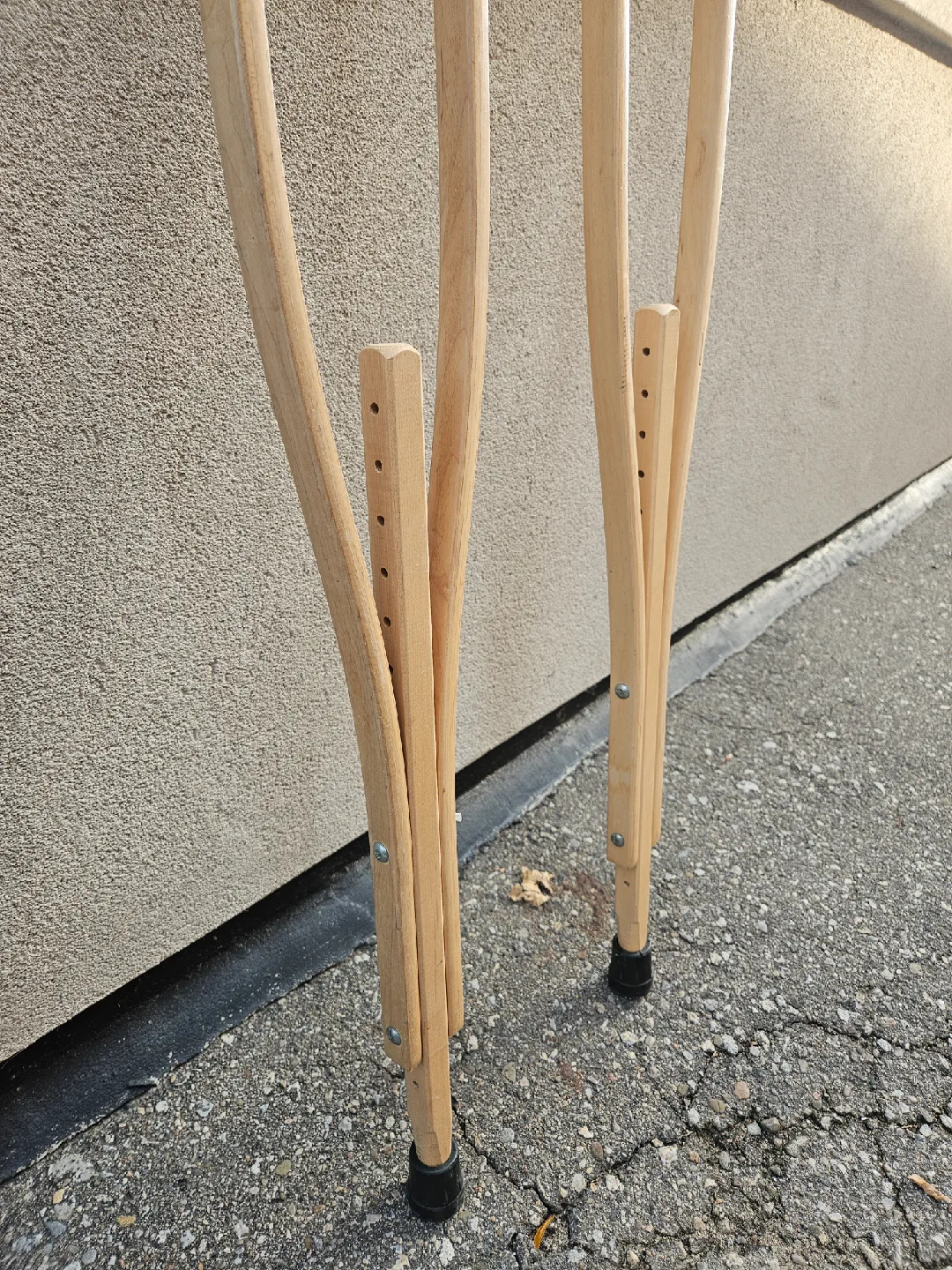 Adjustable Wooden Crutches - Pair image indicator(3)