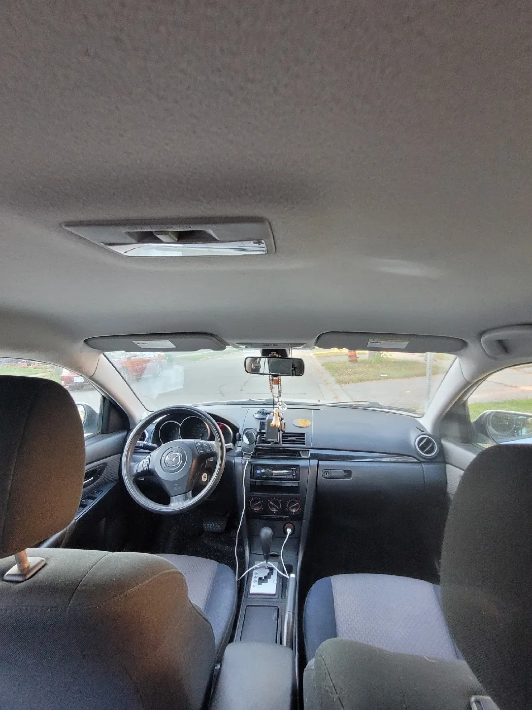 Used Mazda 3 Sedan - Silver image indicator(3)