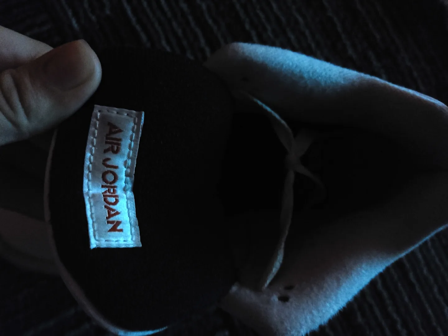 Air Jordan 4 Retro White Oreo/ taking lower offers too image indicator(2)