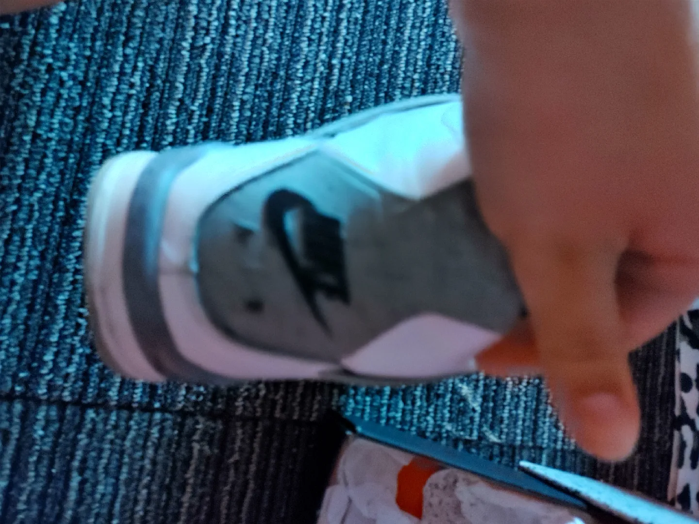 Air Jordan 4 Retro White Oreo/ taking lower offers too image indicator(3)