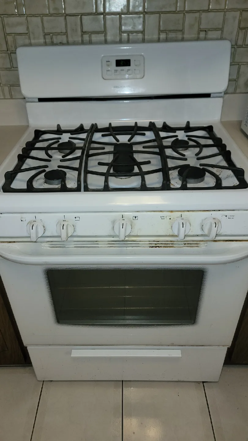 Frigidaire Gas Range/Stove