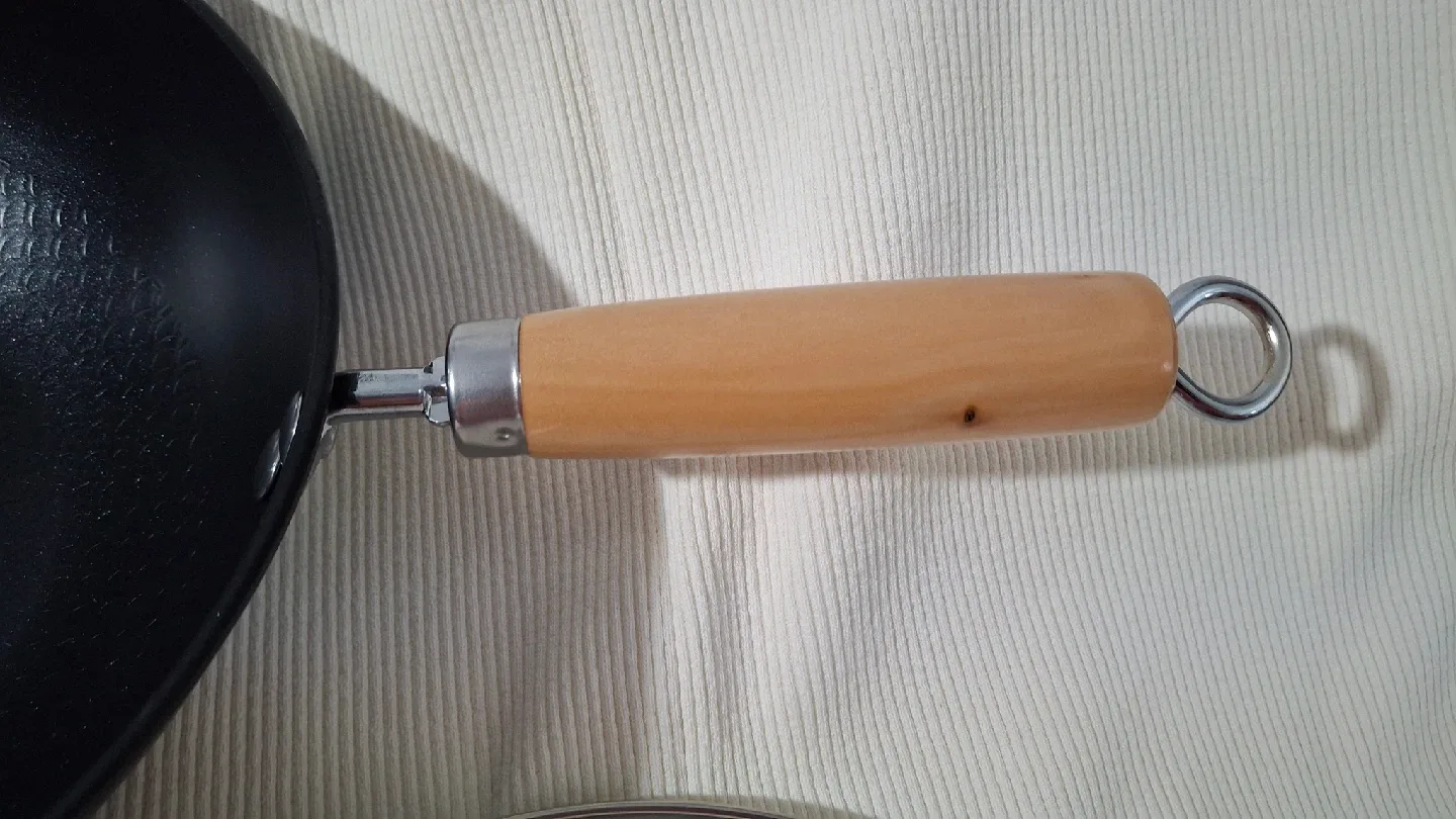 10" Wok with Lid - Black image indicator(4)