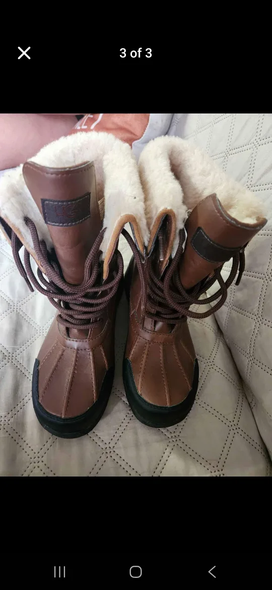 UGG Brown Leather Boots image indicator(3)