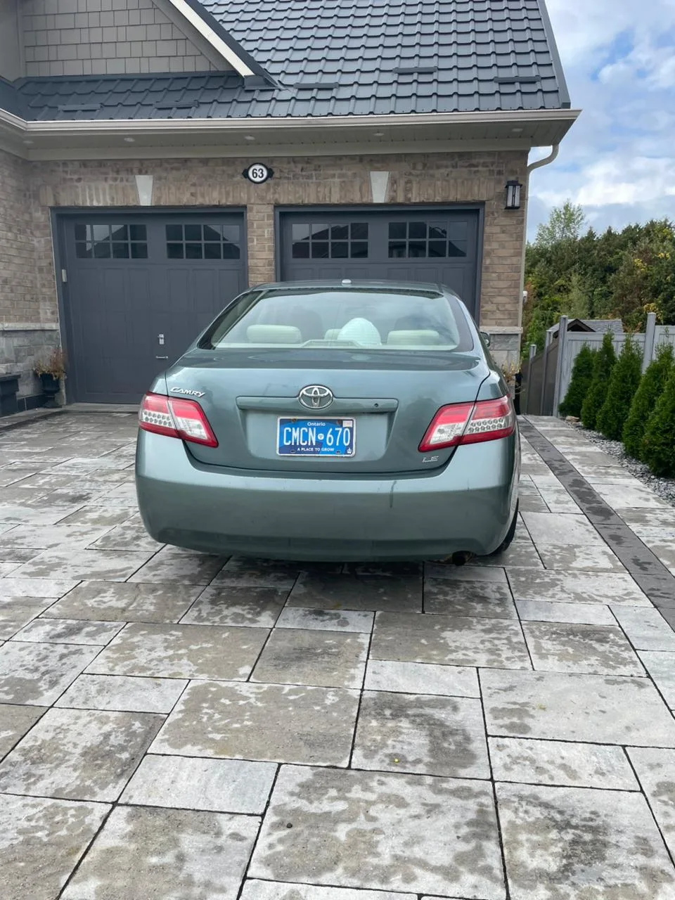 Powerful Toyota Camry Sedan - Green image indicator(3)