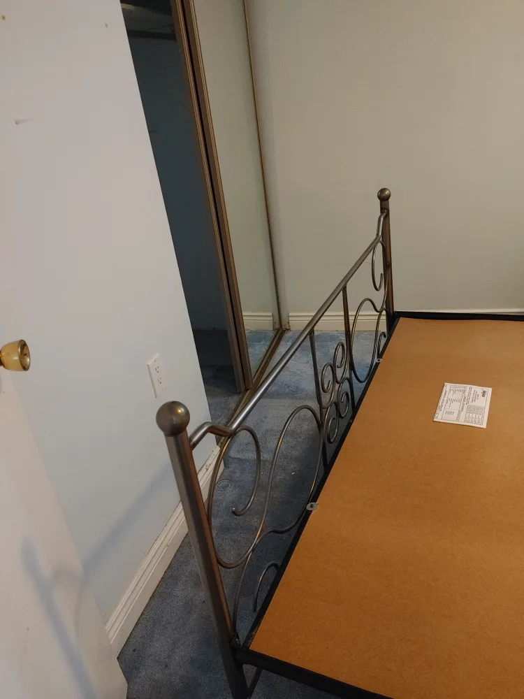 🧡AMISCO METAL QUEEN FRAME MINT CONDITION image indicator(6)