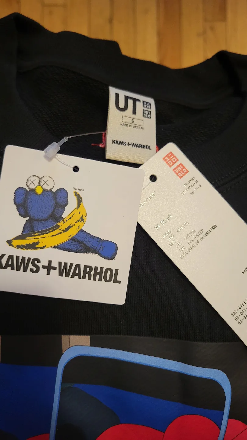 New Uniqlo KAWS + Warhol Black Sweatshirt Size S image indicator(5)