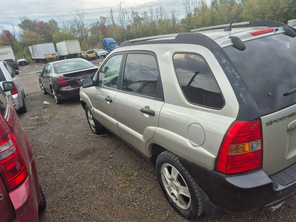 Kia Sportage LX image indicator(2)