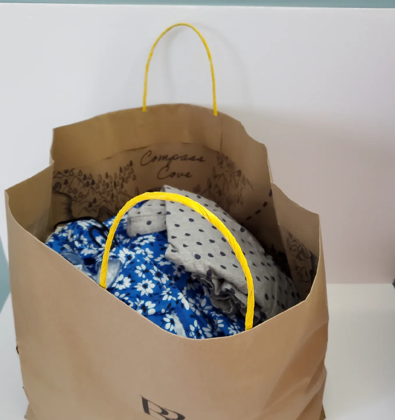 Mixed Clothing Lot - Tops, Pants, Leggings image indicator(2)