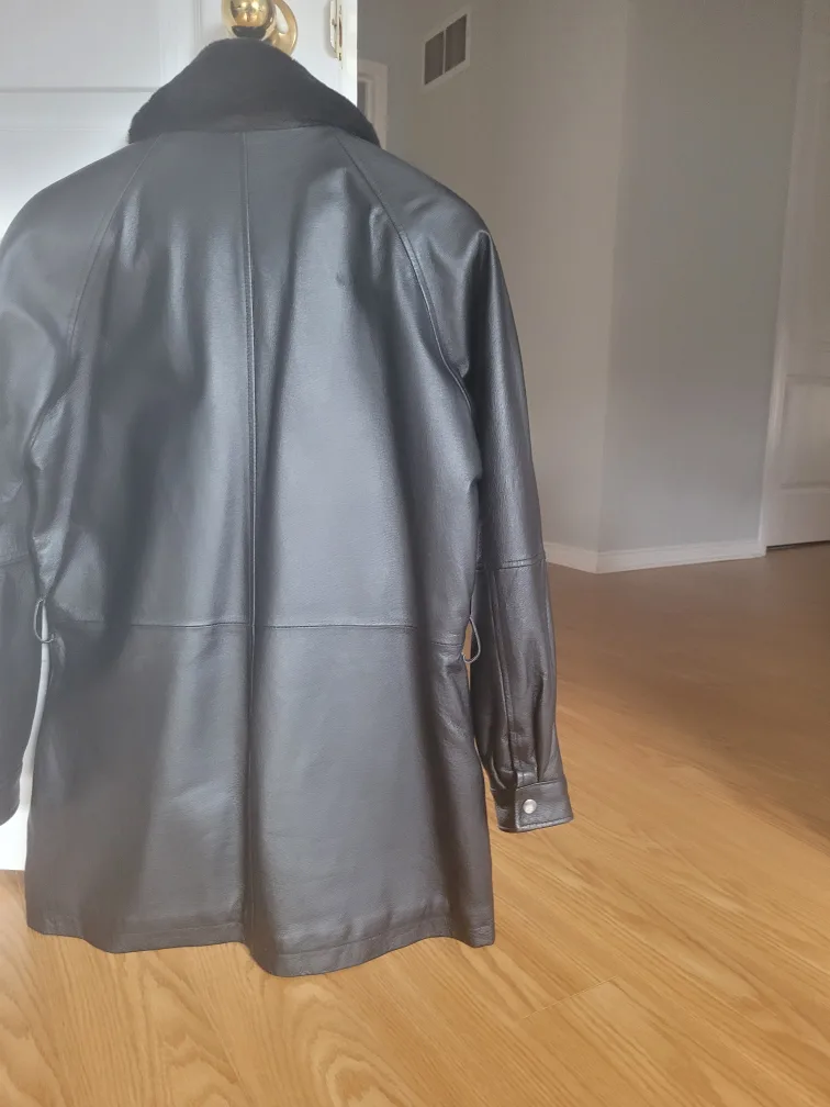 Leather Coat with Fur Collar - Black image indicator(3)