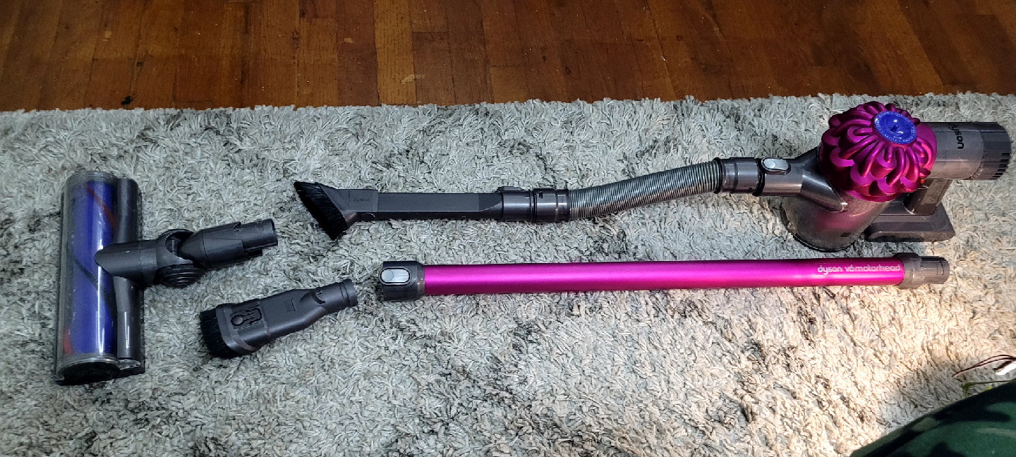 Dyson V6 Motorhead Vacuum