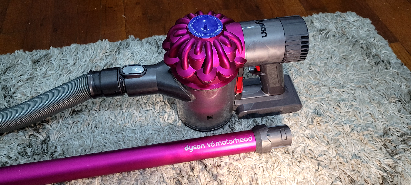Dyson V6 Motorhead Vacuum - photo 3