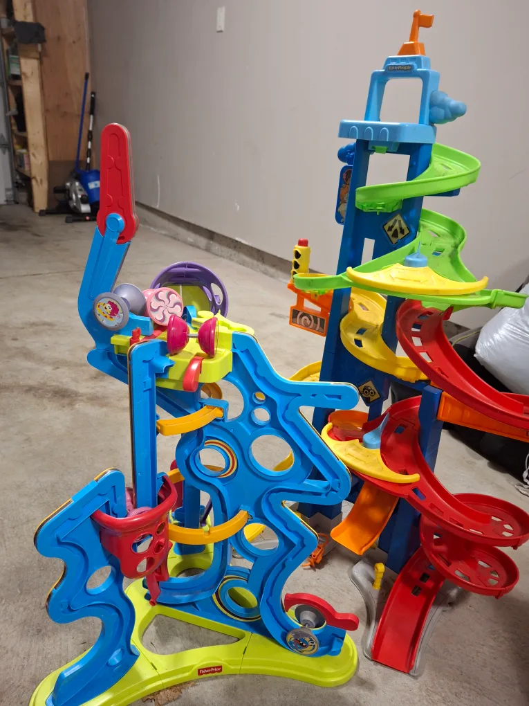 Fisher-Price Little People Roll-A-Rounds Rampway image indicator(2)