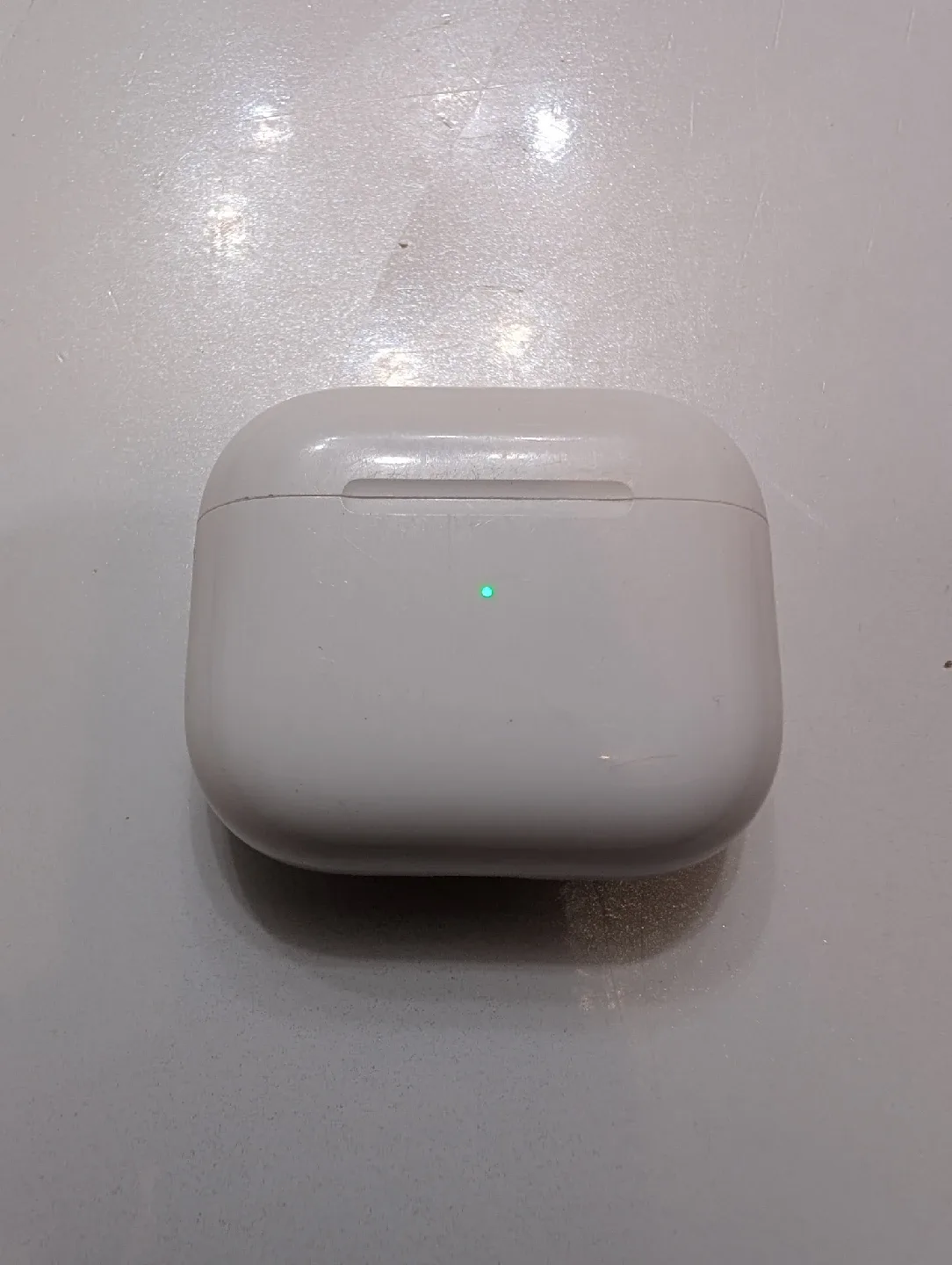 Apple AirPods 3 image indicator(2)