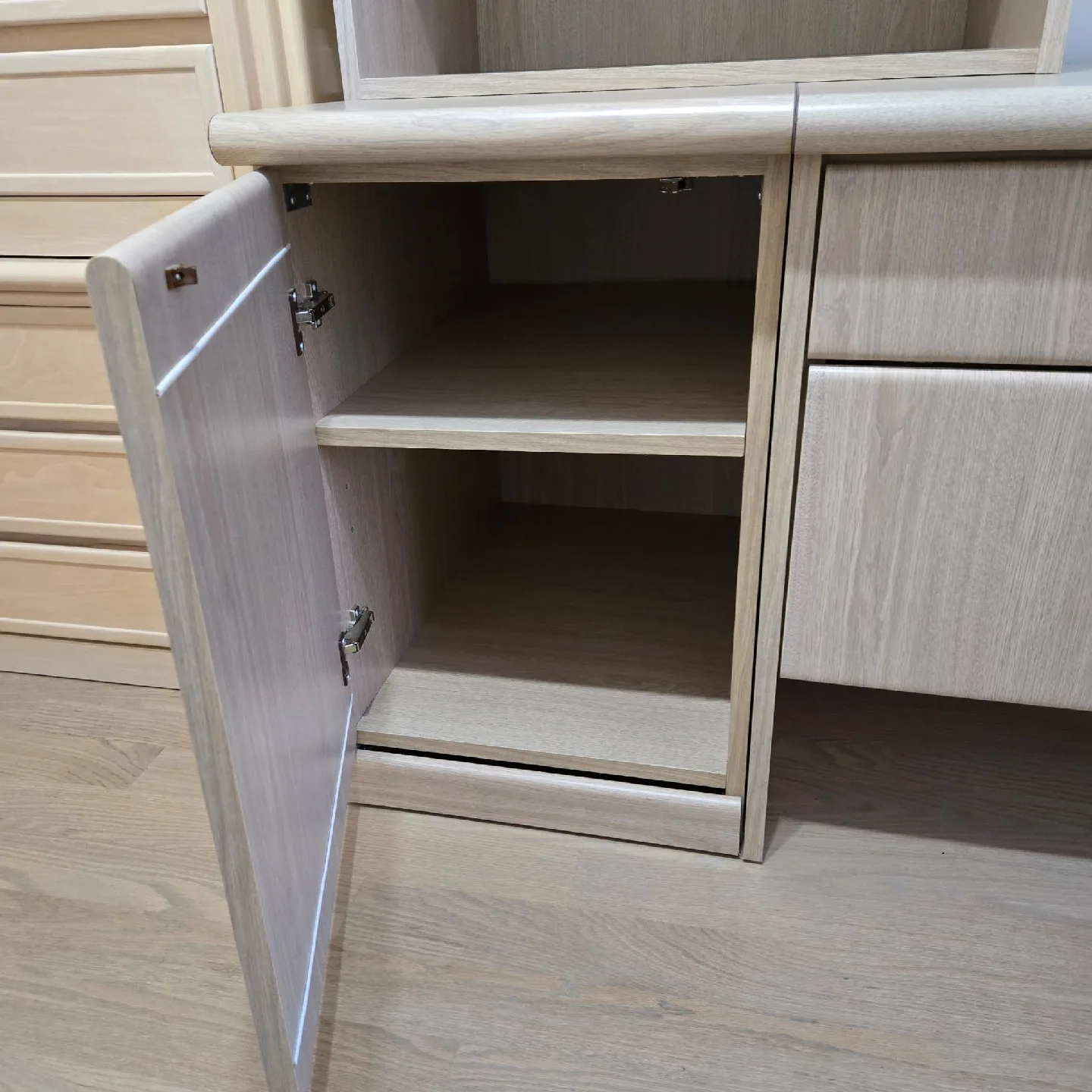Light Wood Desk with Drawers and Bookshelf image indicator(8)