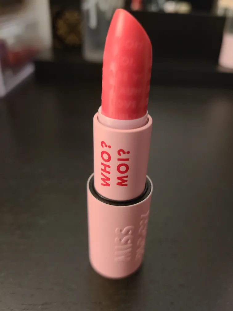 Ciate London Miss Piggy Lip balm in - Who? Moi? image indicator(2)