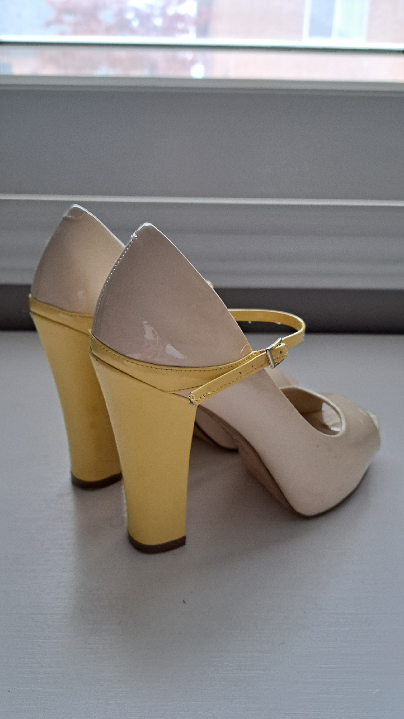 Nine West Beige & Yellow Heels, Size 5 - photo 3
