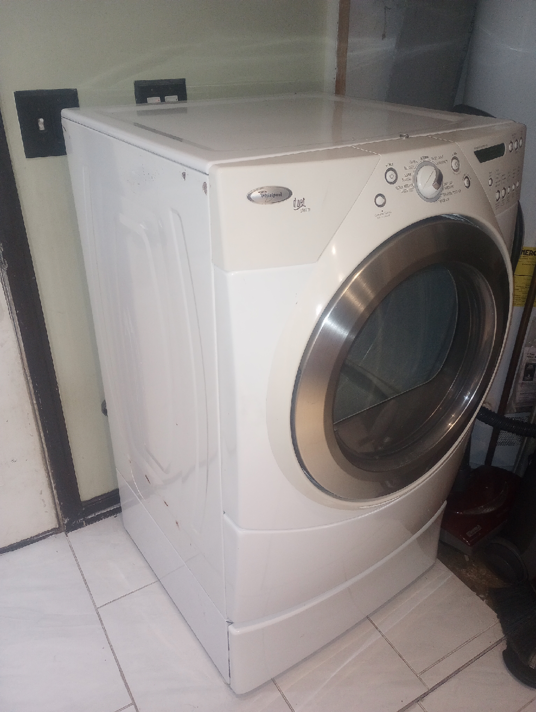 Whirlpool Duet Dryer - photo 2