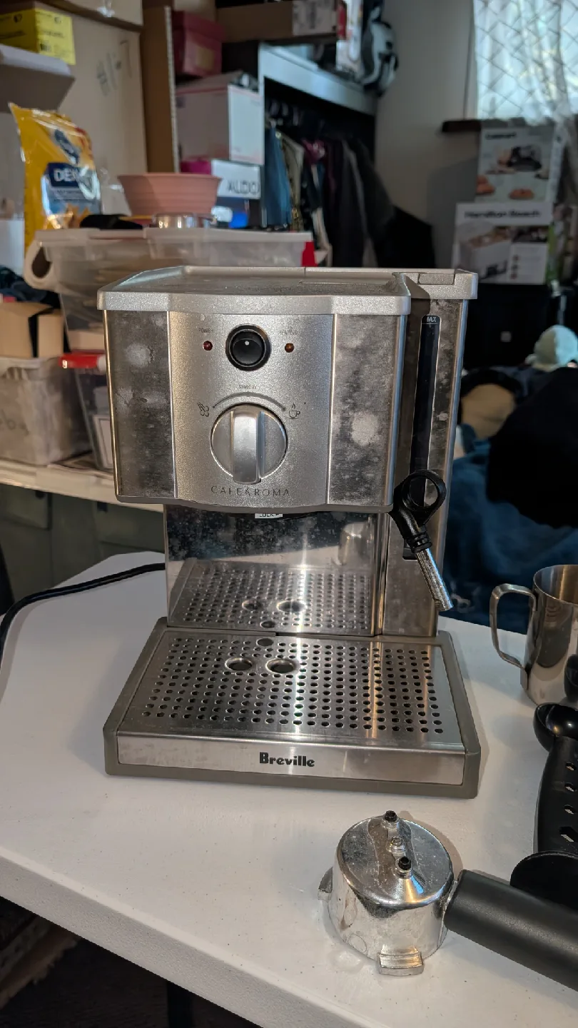 BREVILLE THE CAFÉ ROMA™ ESPRESSO COFFEE MACHINE image indicator(2)