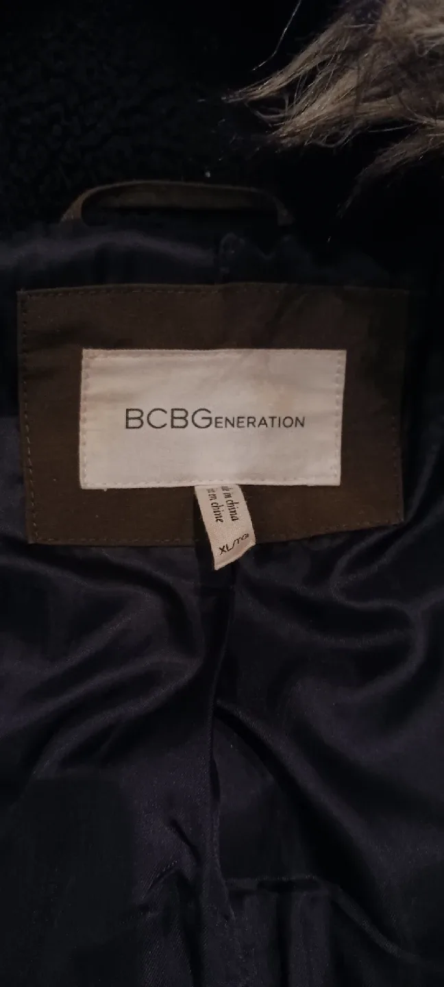 BCBGeneration XL Olive Green Winter Coat image indicator(4)