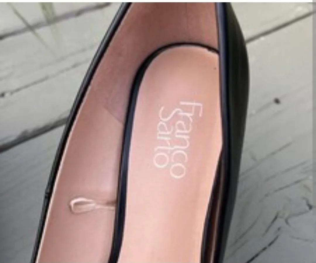 Franco Sarto Black Leather Pointed Toe Flats image indicator(2)