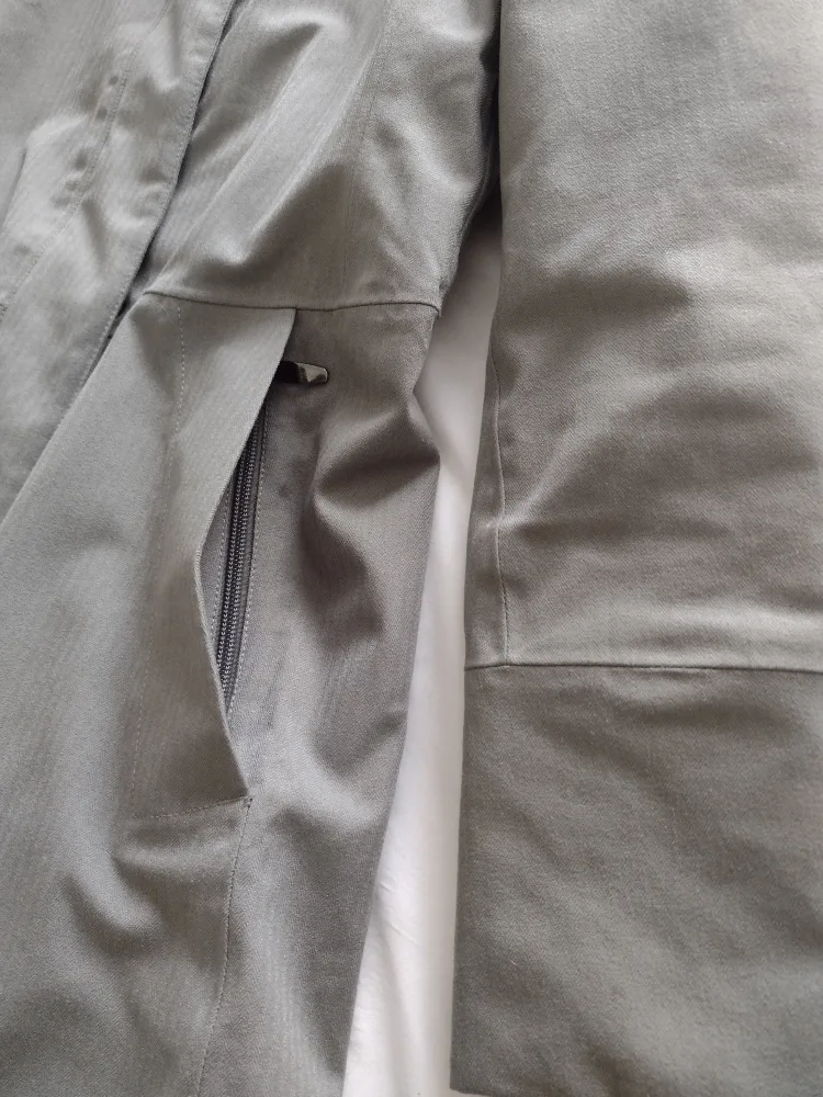 MEC Women's Hooded Winter Coat - Size S image indicator(5)