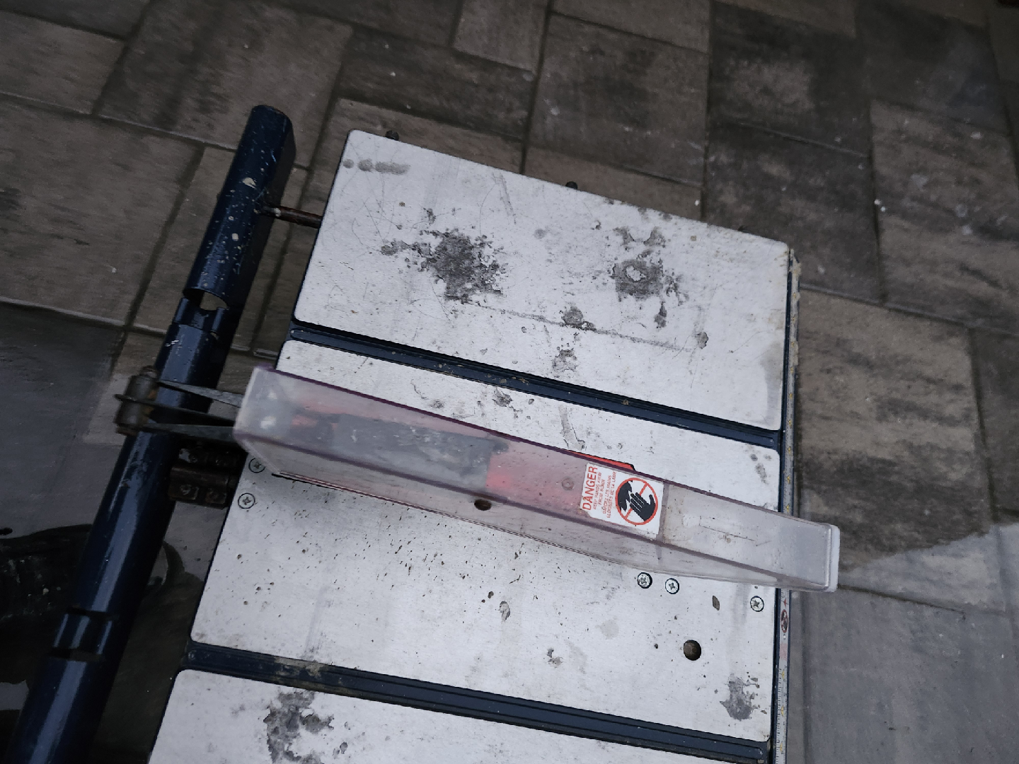 Mastercraft 10" Deluxe Table Saw - photo 2