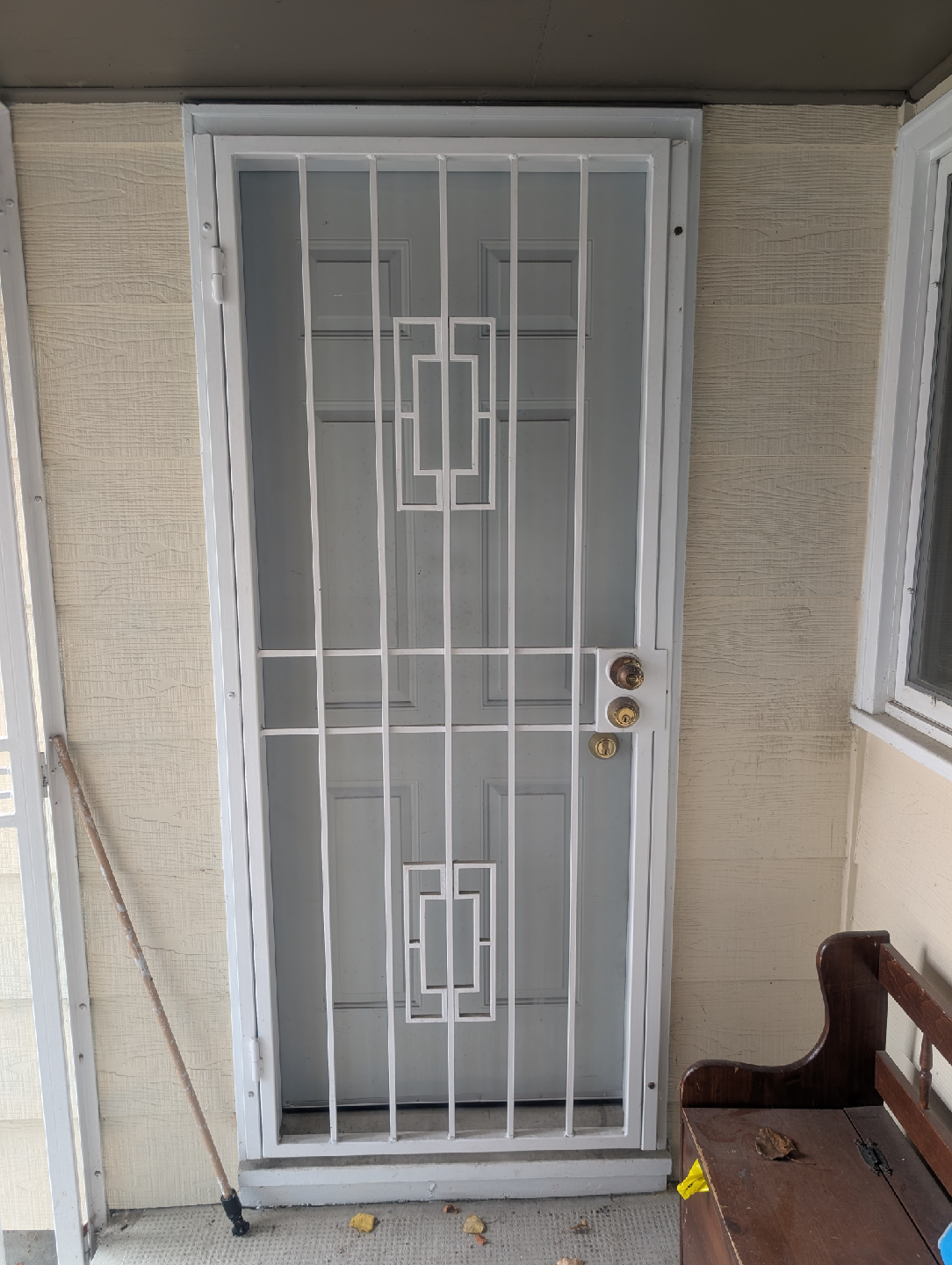 White Security Doors - photo 4