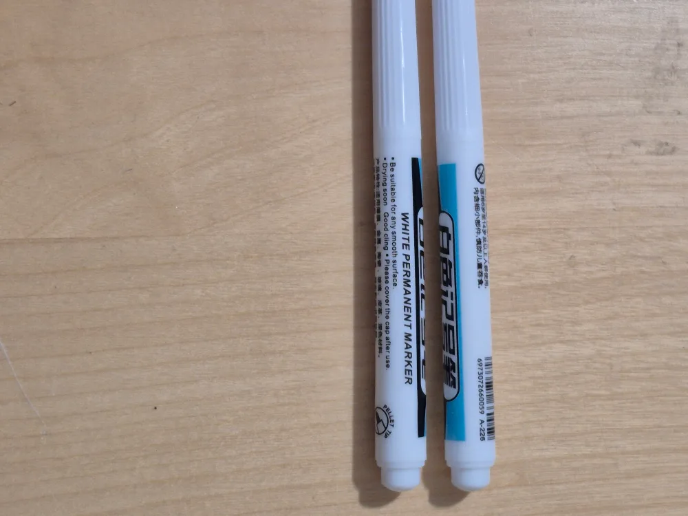 BN)Free White Permanent Markers