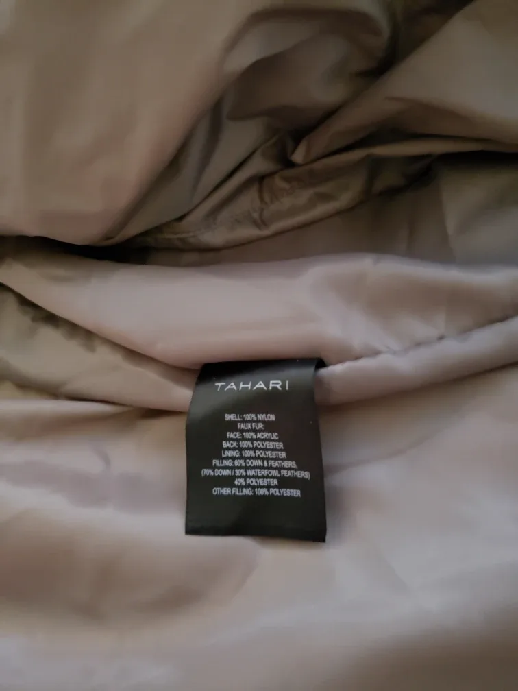 🧡NWT Tahari Puffer Jacket with Faux Fur Hood, 🧡 image indicator(5)