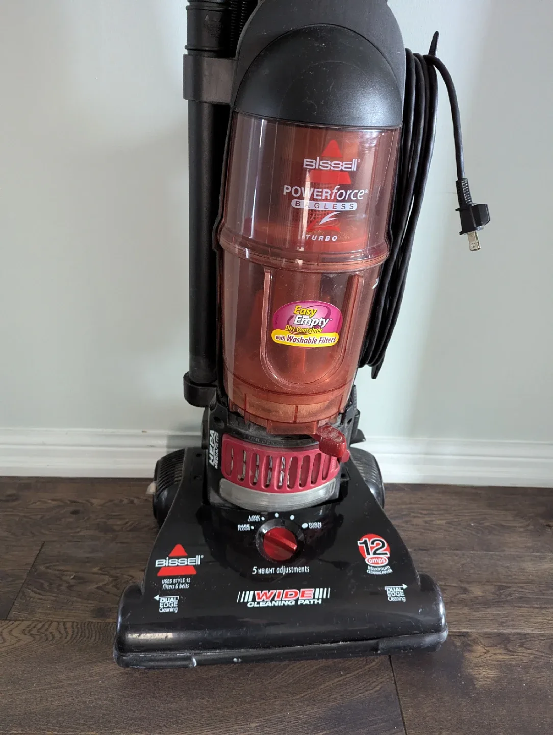 Bissell PowerForce Bagless Turbo Vacuum image indicator(4)