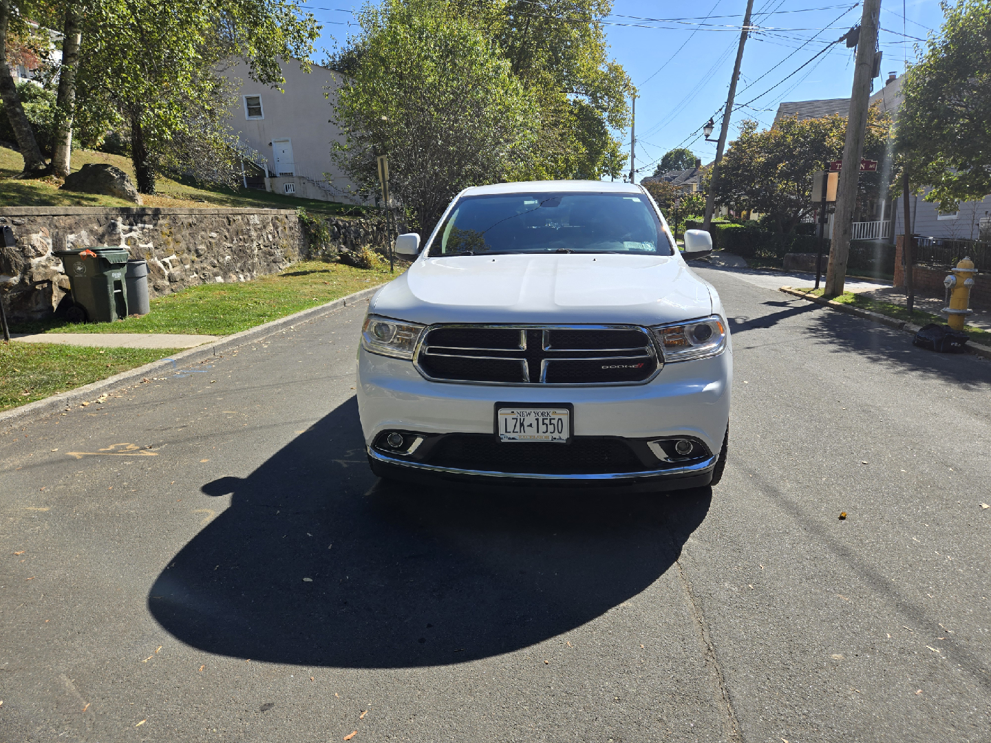 White Dodge Durango SUV - photo 3